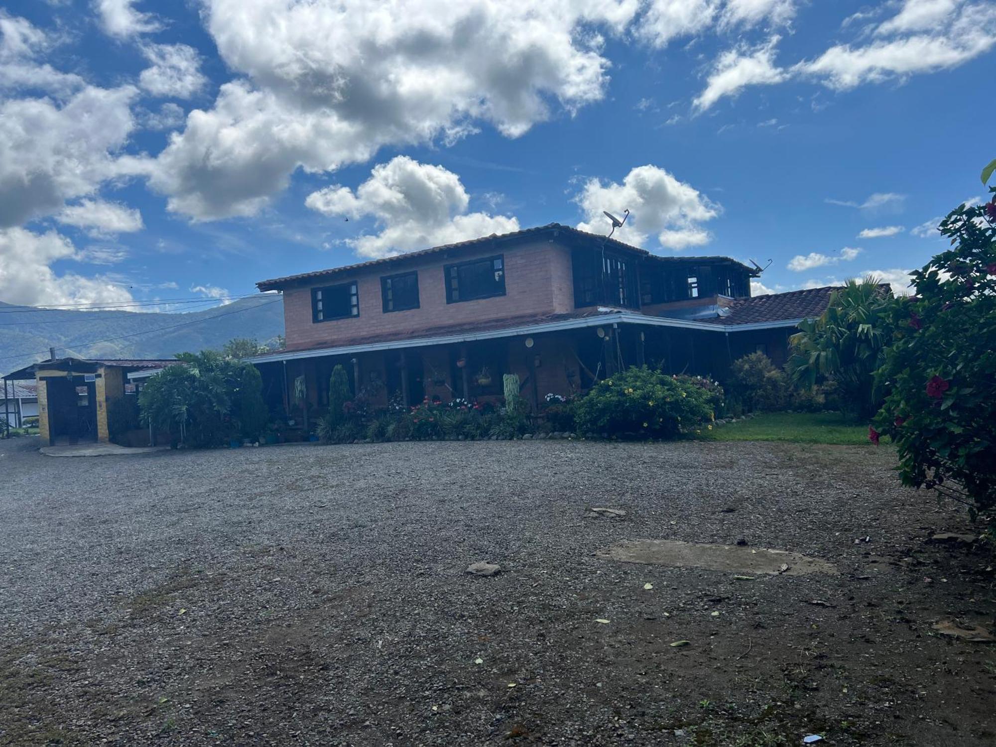 Finca Hotel Paraiso Urrao Exterior photo